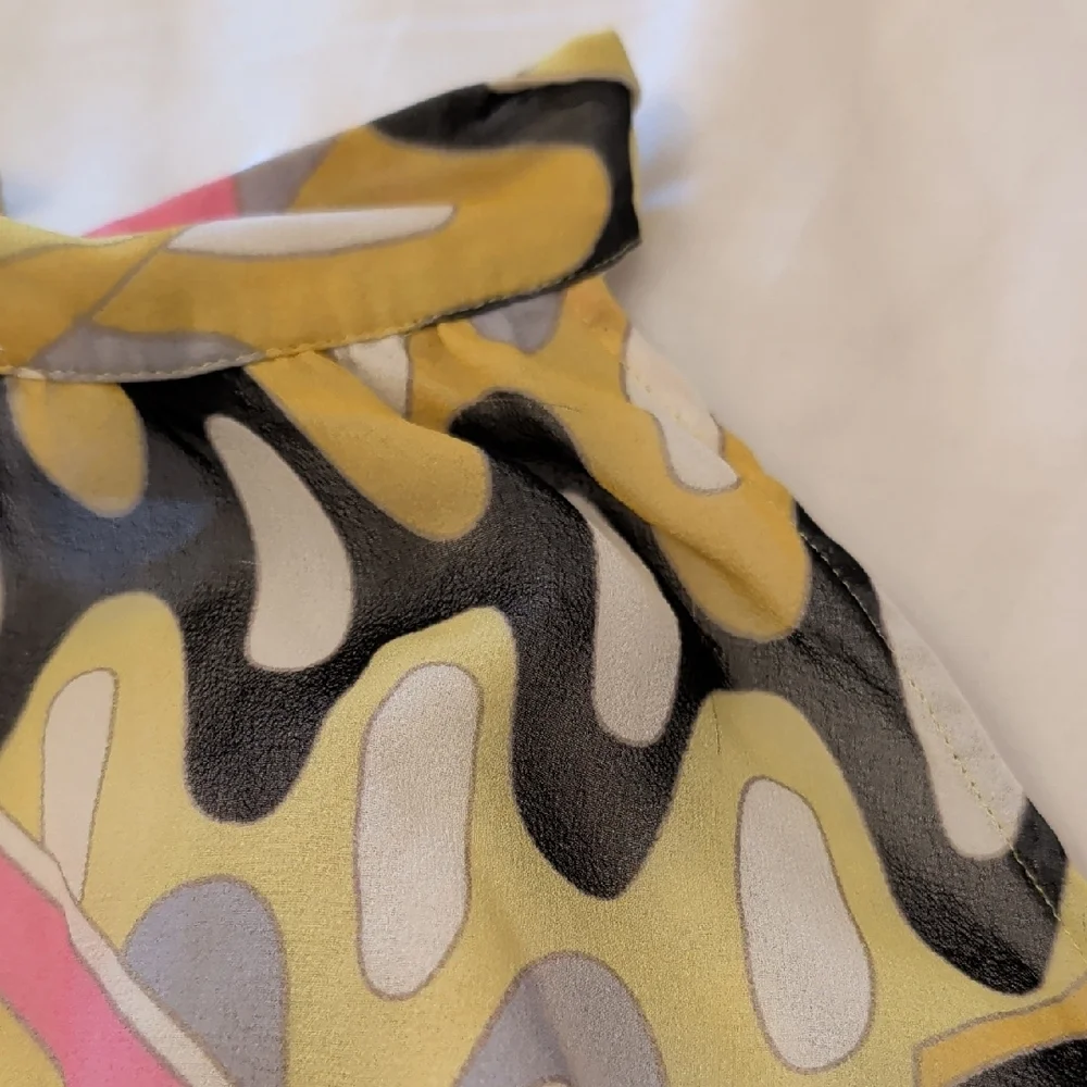 Colorful Abstract Halter Top - Picture 3 of 6